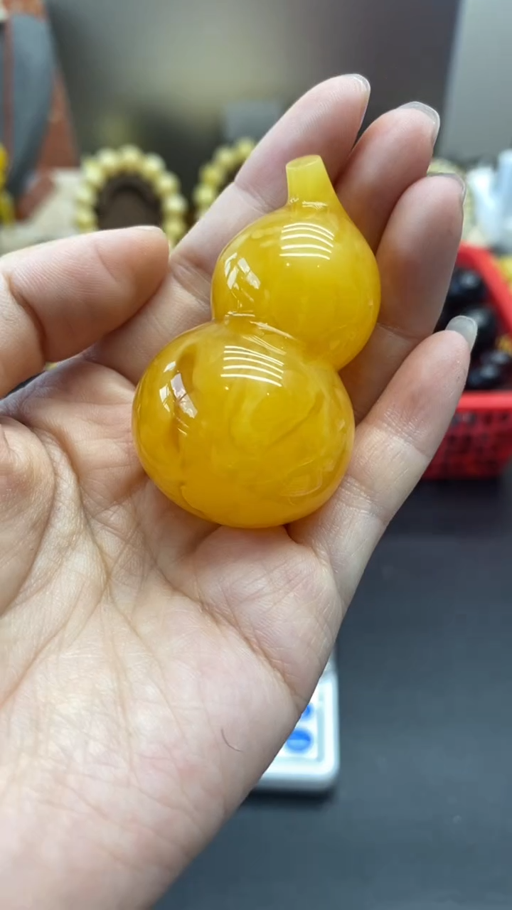 琥珀未镶嵌珠宝奇石2521