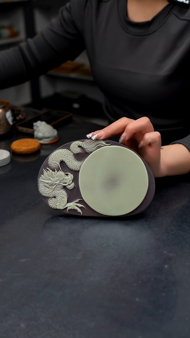 【闪购商品】紫袍玉带石龙壶承