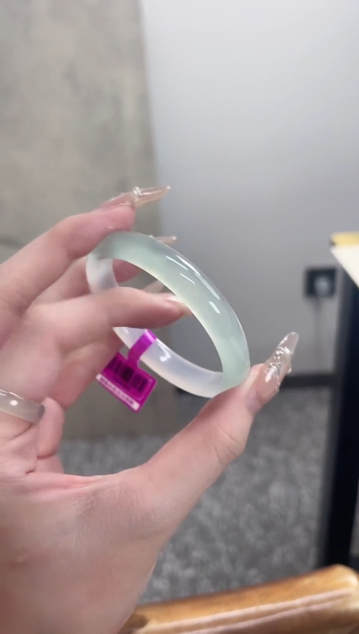 【闪购商品】玛瑙/玉髓手镯未镶嵌54-55圈 需要包容