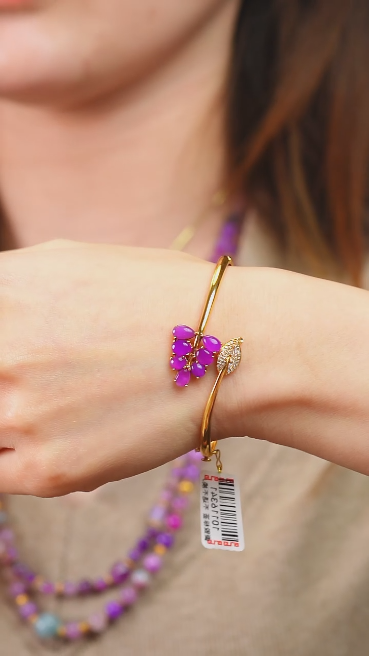 18K金镶嵌苏纪石（舒俱来）手镯55