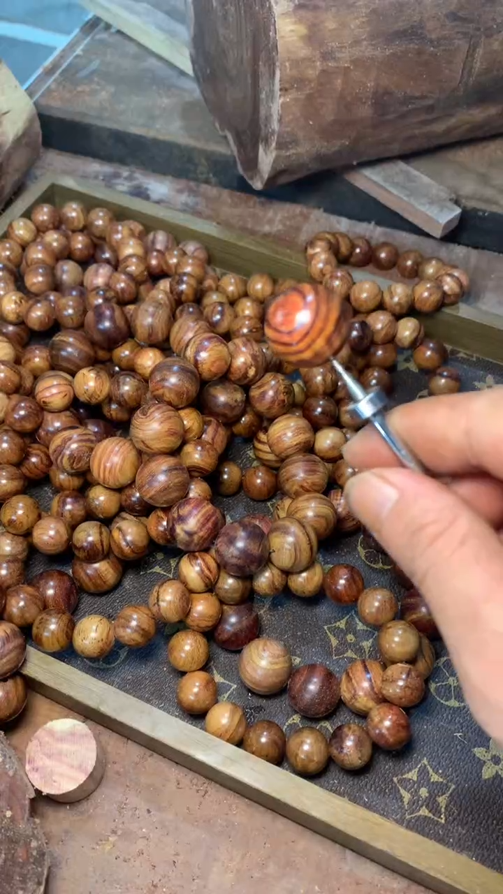 手串黄花梨/降香黄檀海南黄花梨1.8单圈13颗手串定制，不退不换