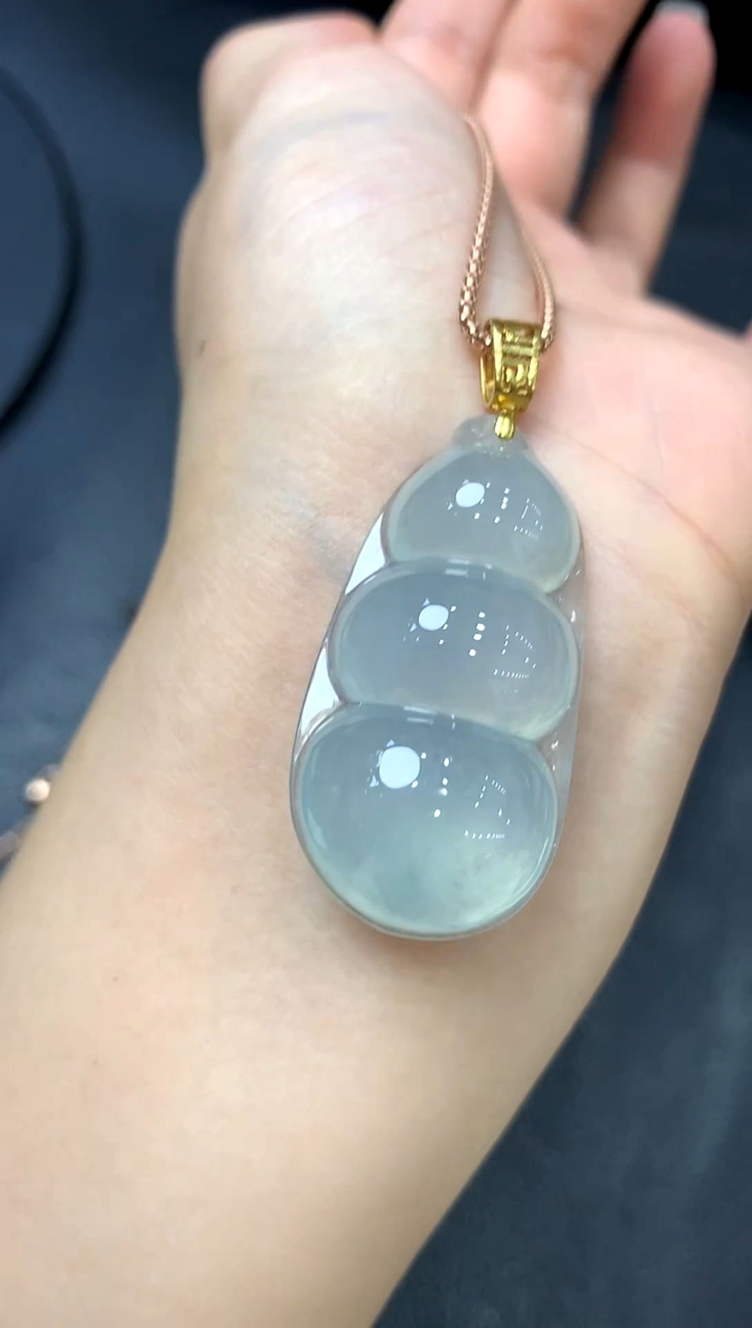 吊坠(不含链)18K金镶嵌翡翠豆子