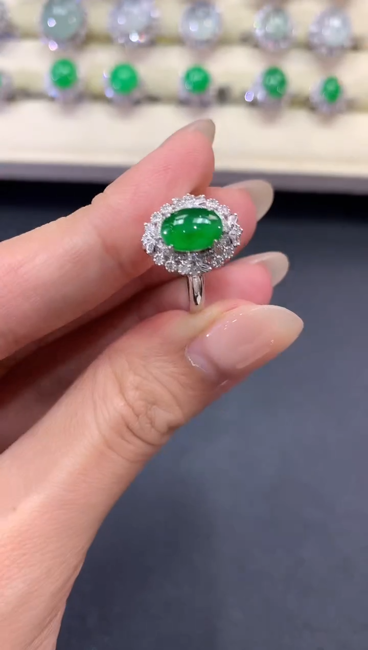 【闪购商品】翡翠戒指18K金镶嵌a122        