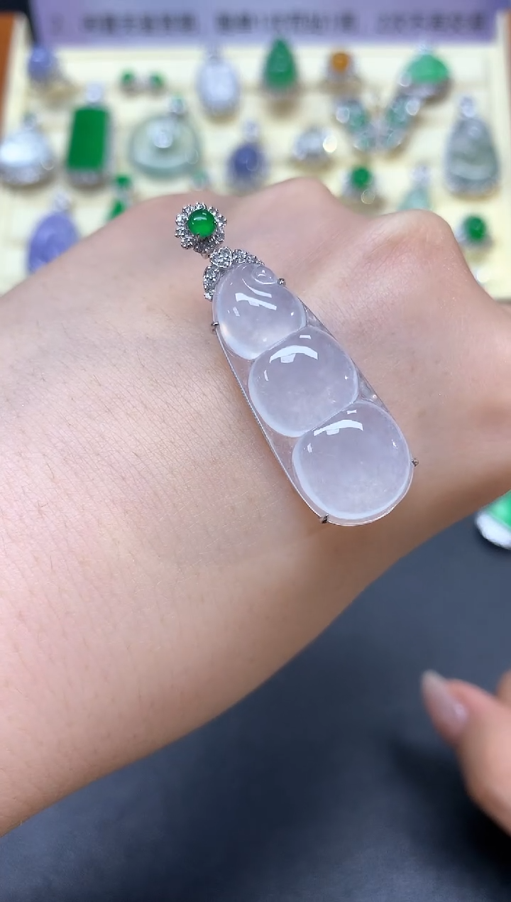 【闪购商品】翡翠吊坠(不含链)18K金镶嵌吊坠|3550+355