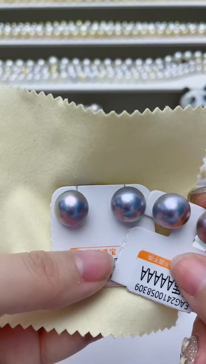 【闪购商品】拼合珍珠（马贝珠）耳饰18K金镶嵌A32商品多样性发其一