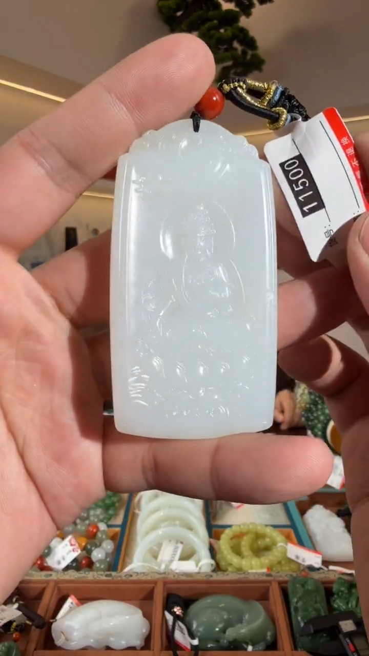 颈饰未镶嵌和田玉1