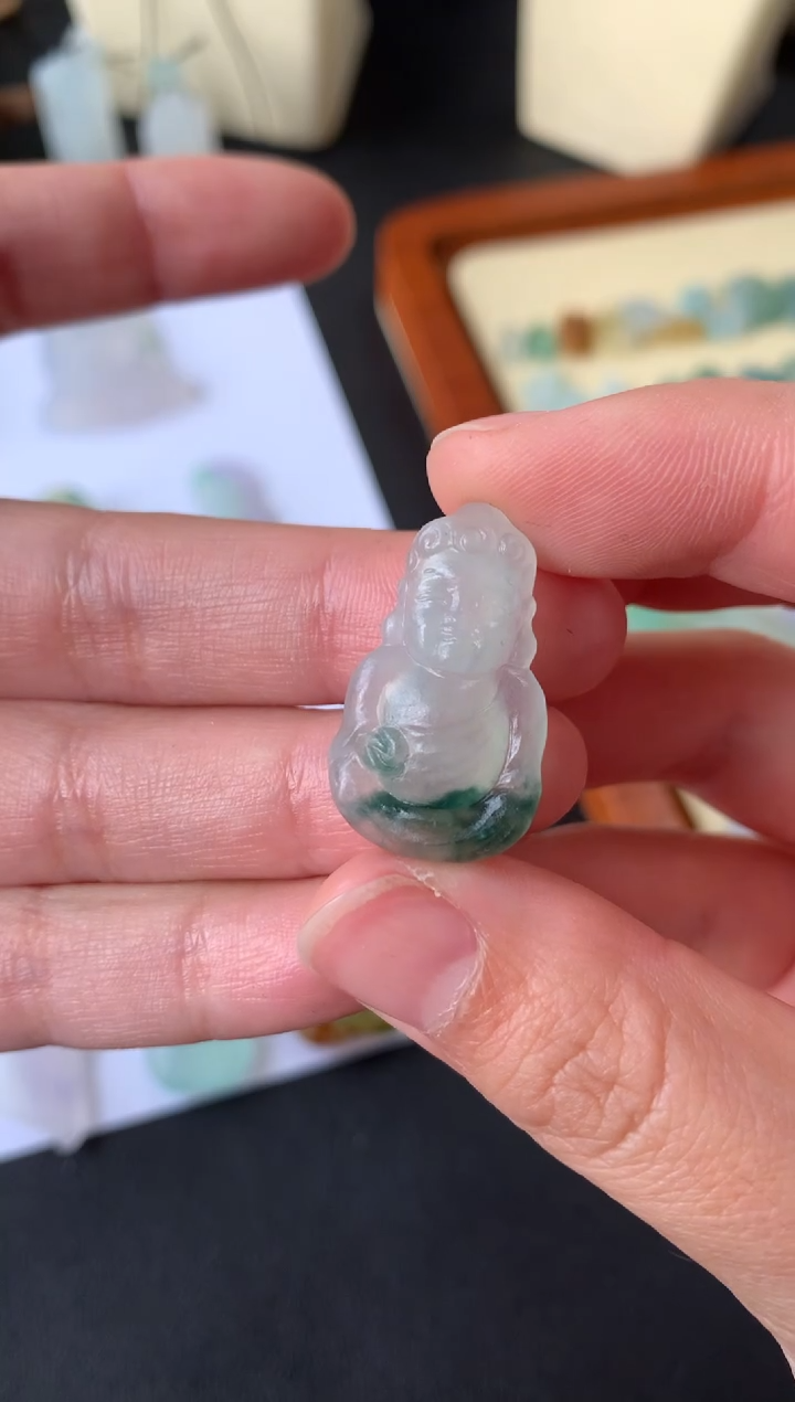 【闪购商品】定制翡翠未镶嵌翡翠