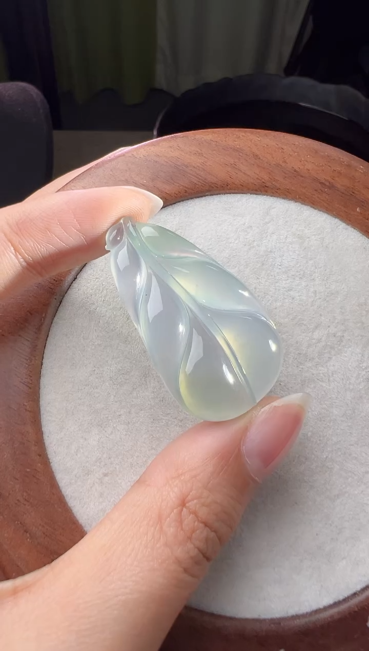 未镶嵌定制翡翠蓝紫底叶子