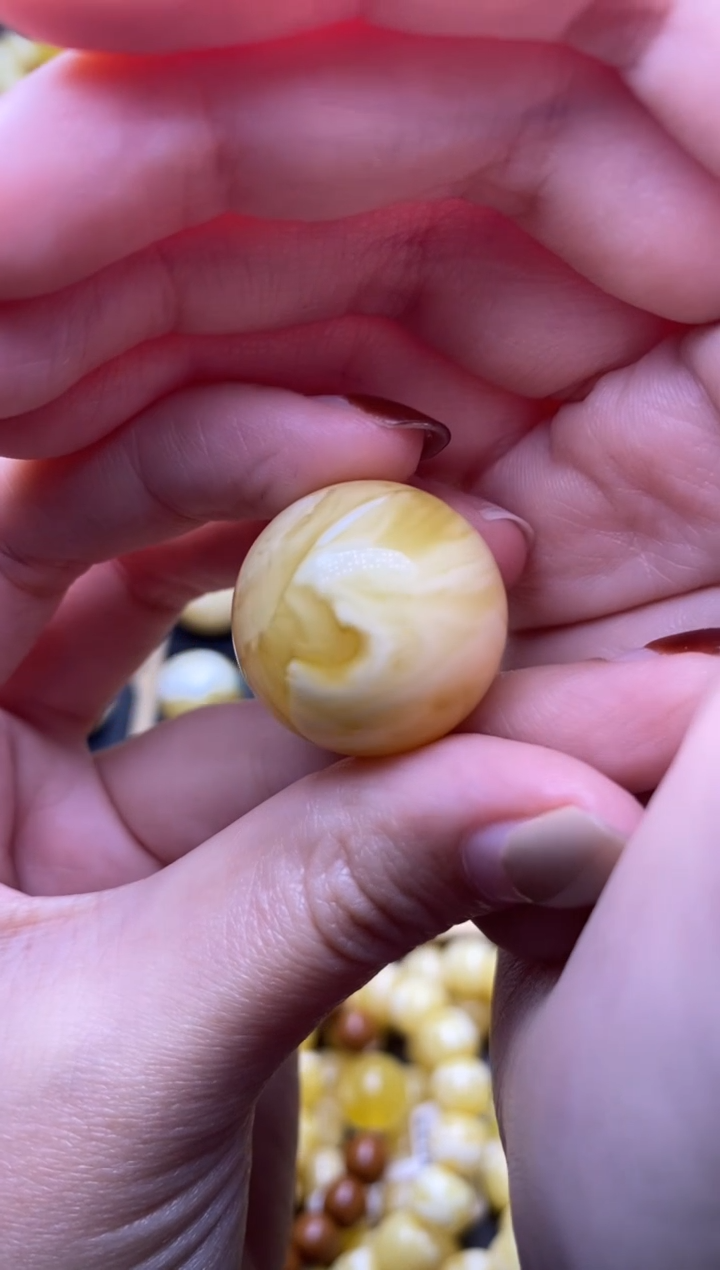 【闪购商品】琥珀裸石未镶嵌大小姐珠宝126