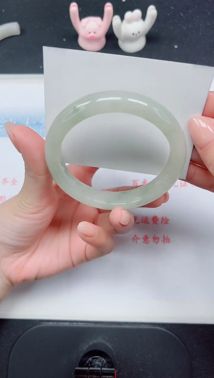 【闪购商品】石英质玉手镯未镶嵌220-59.7