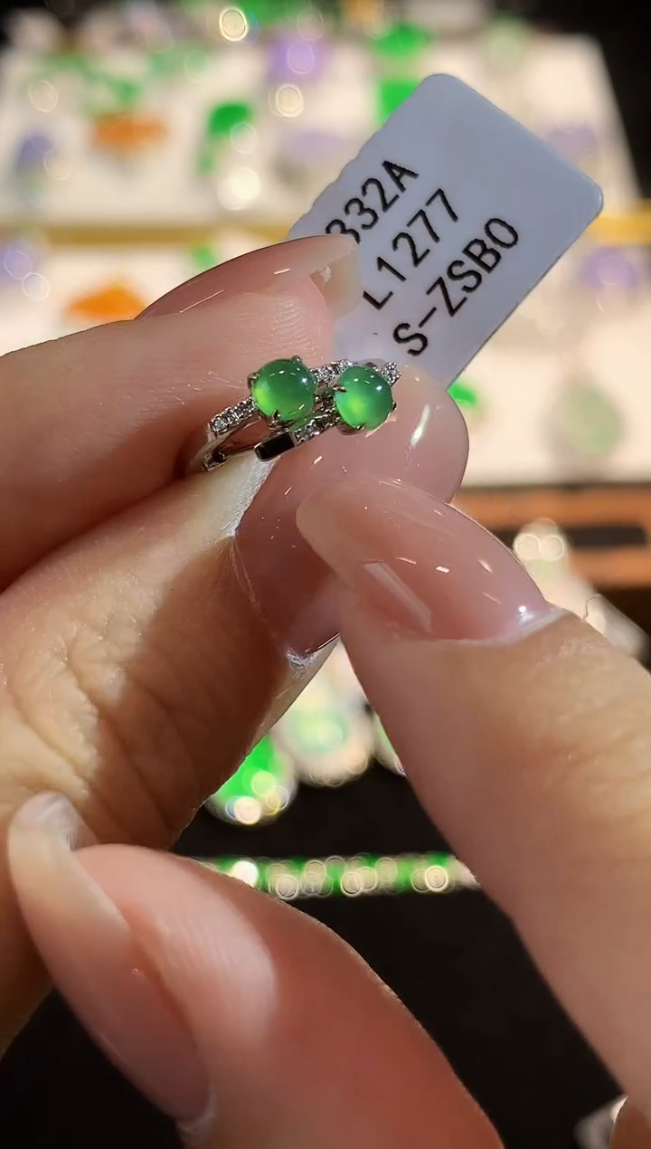 翡翠18K金镶嵌耳饰L1277多样性发其一