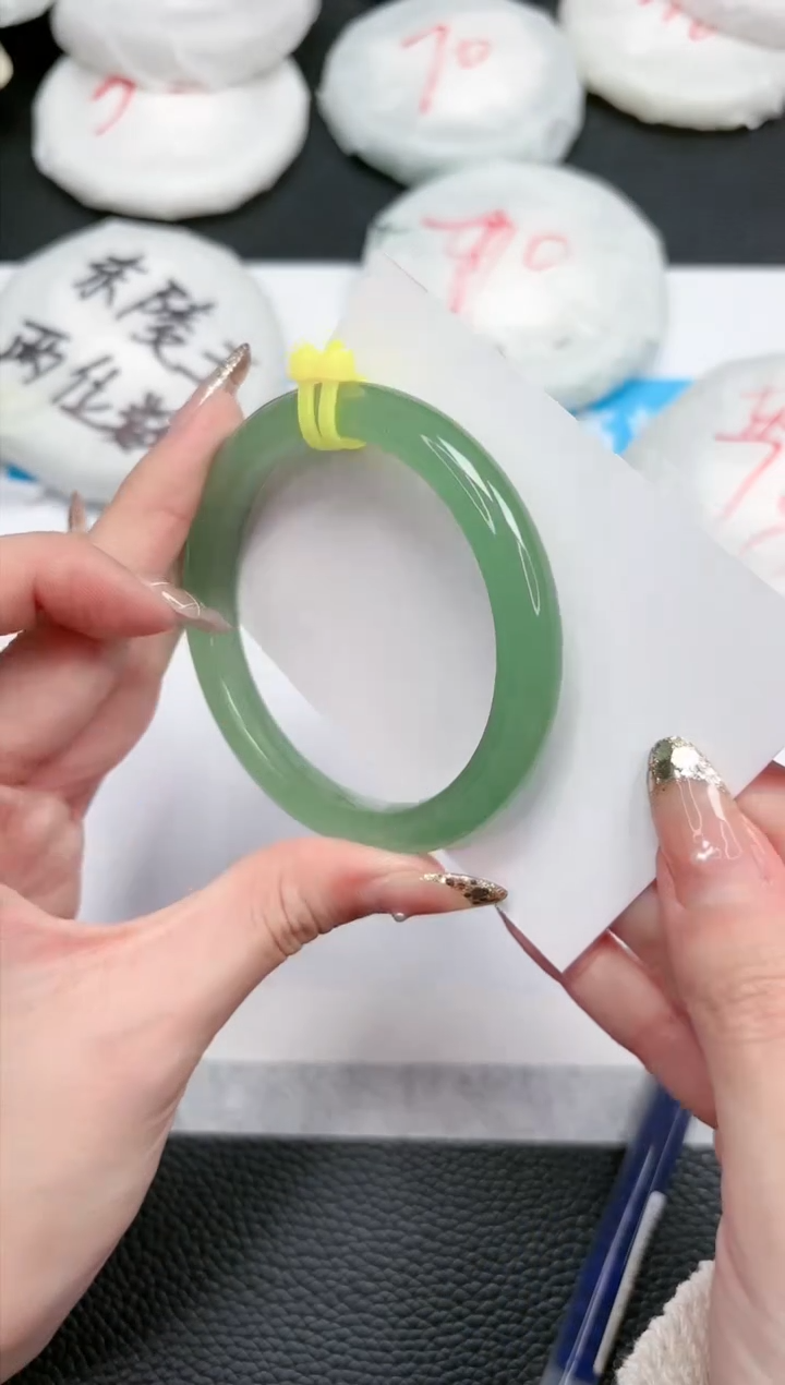 【闪购商品】石英质玉手镯未镶嵌316-55.3