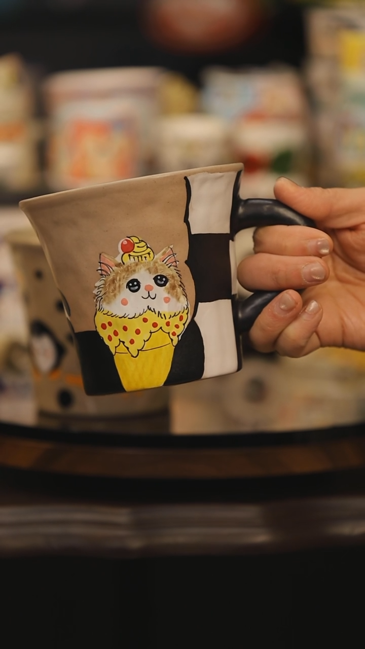 【闪购商品】摆件景德镇釉下彩绘设计师款式陶瓷