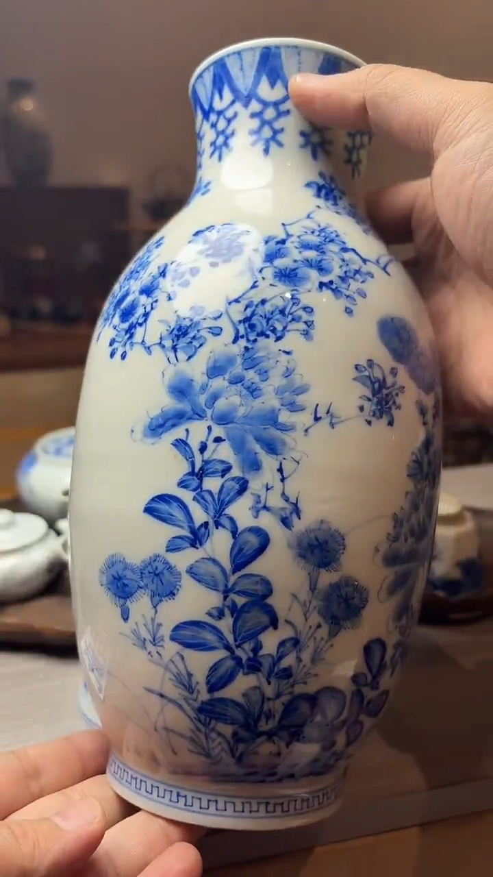 谢谢老板，回流产品有磨损正常，谨慎买！