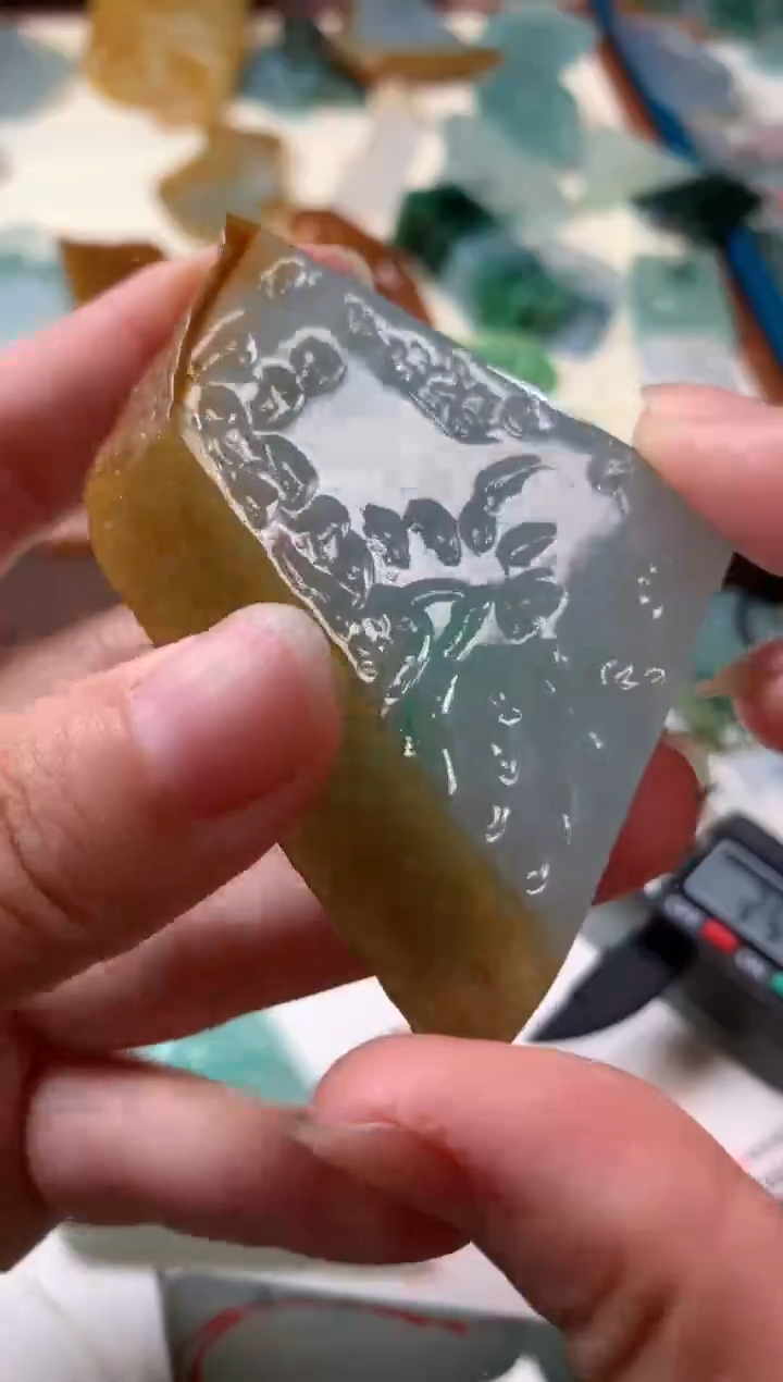 【闪购商品】翡翠颈饰未镶嵌吊坠