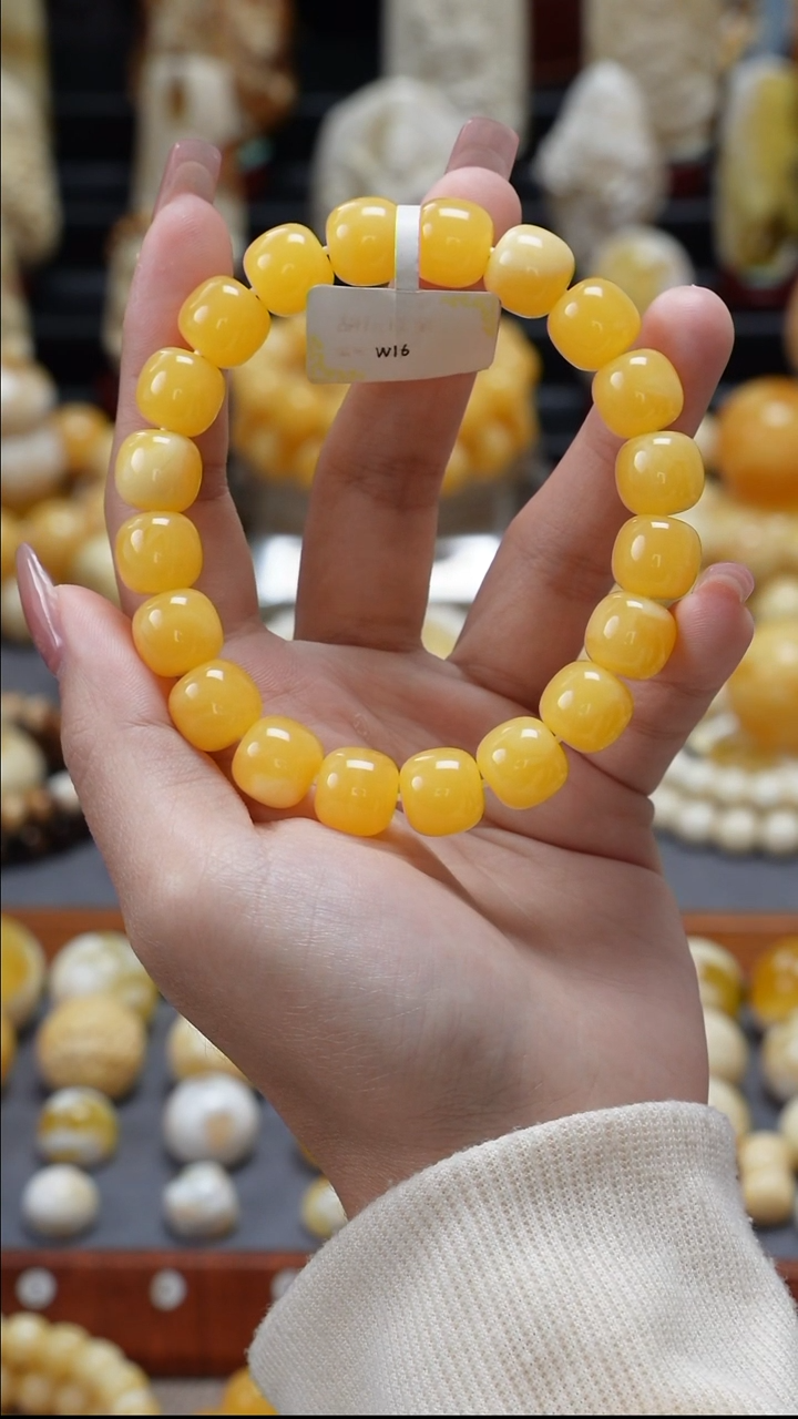 裸石琥珀未镶嵌原矿天然琥珀蜜蜡