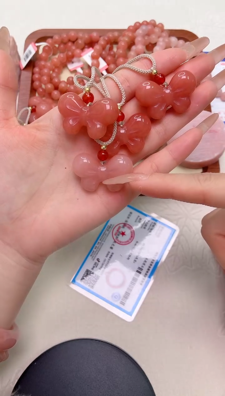 未镶嵌手镯石英质玉蝴蝶多样性发一