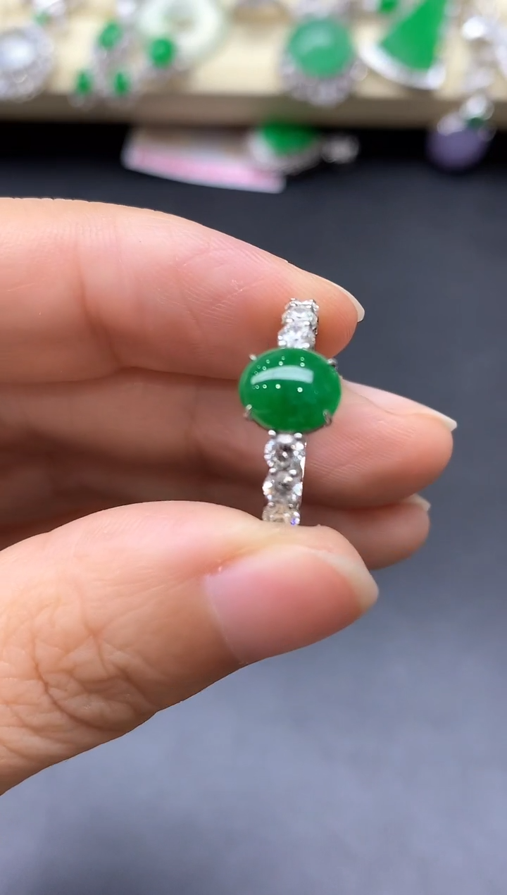 18K金镶嵌戒指翡翠566-中国好珍宝