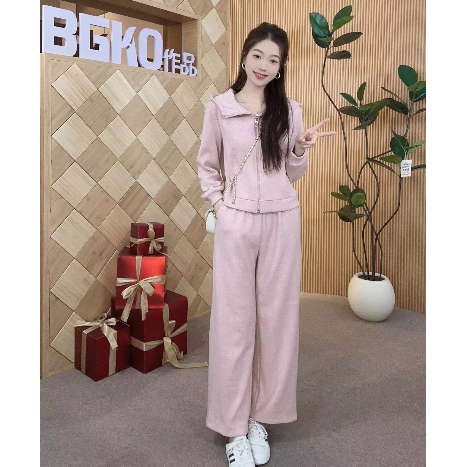 碧高小个子女装 2025冬装新款连帽加绒加厚运动休闲上下套装