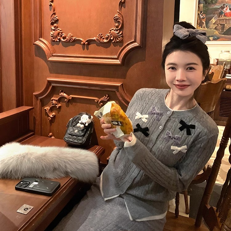 渔小平【蝴蝶诶】100羊毛开衫蝴蝶结假两件针织圆领毛衣秋冬外套女