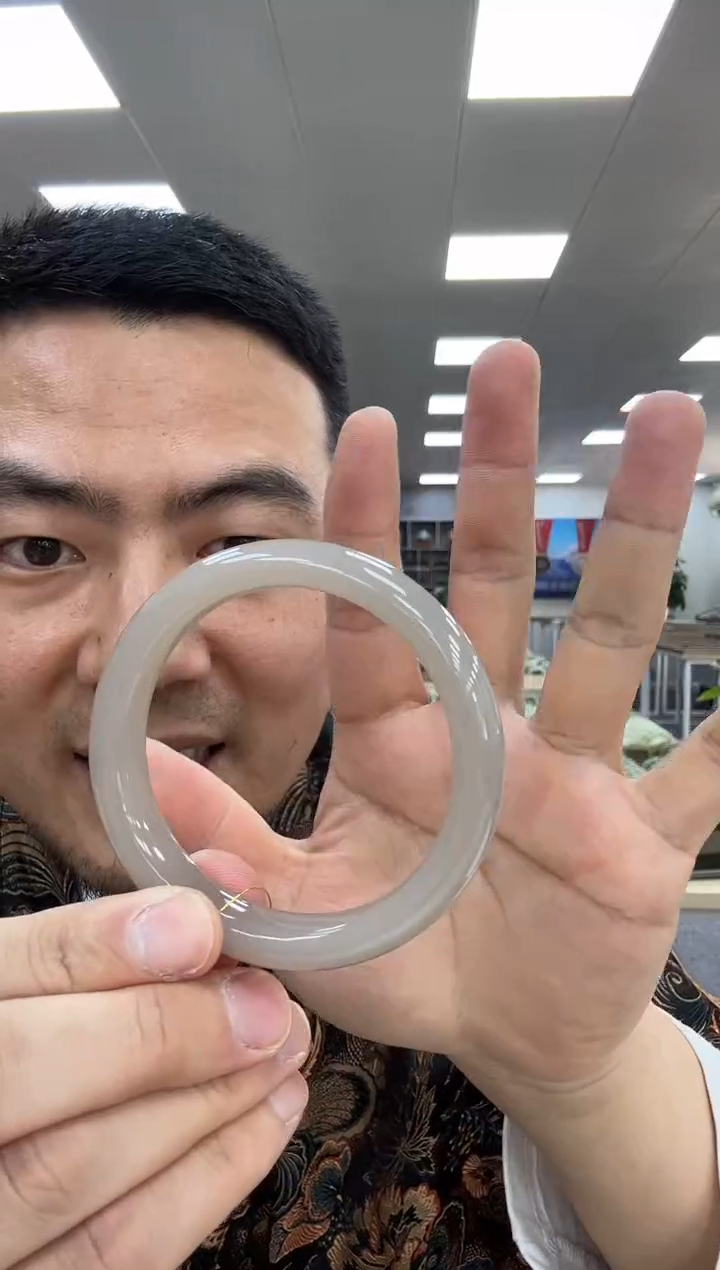 【闪购商品】和田玉手镯未镶嵌57.5  829