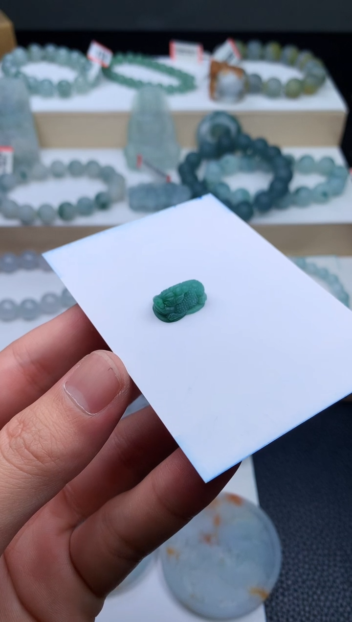 未镶嵌定制翡翠涛**帅金蟾