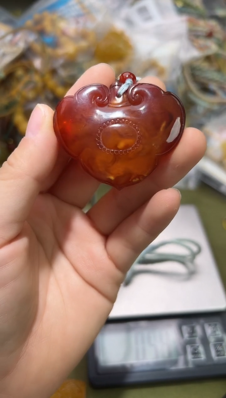 裸石琥珀未镶嵌琥珀蜜蜡吊坠