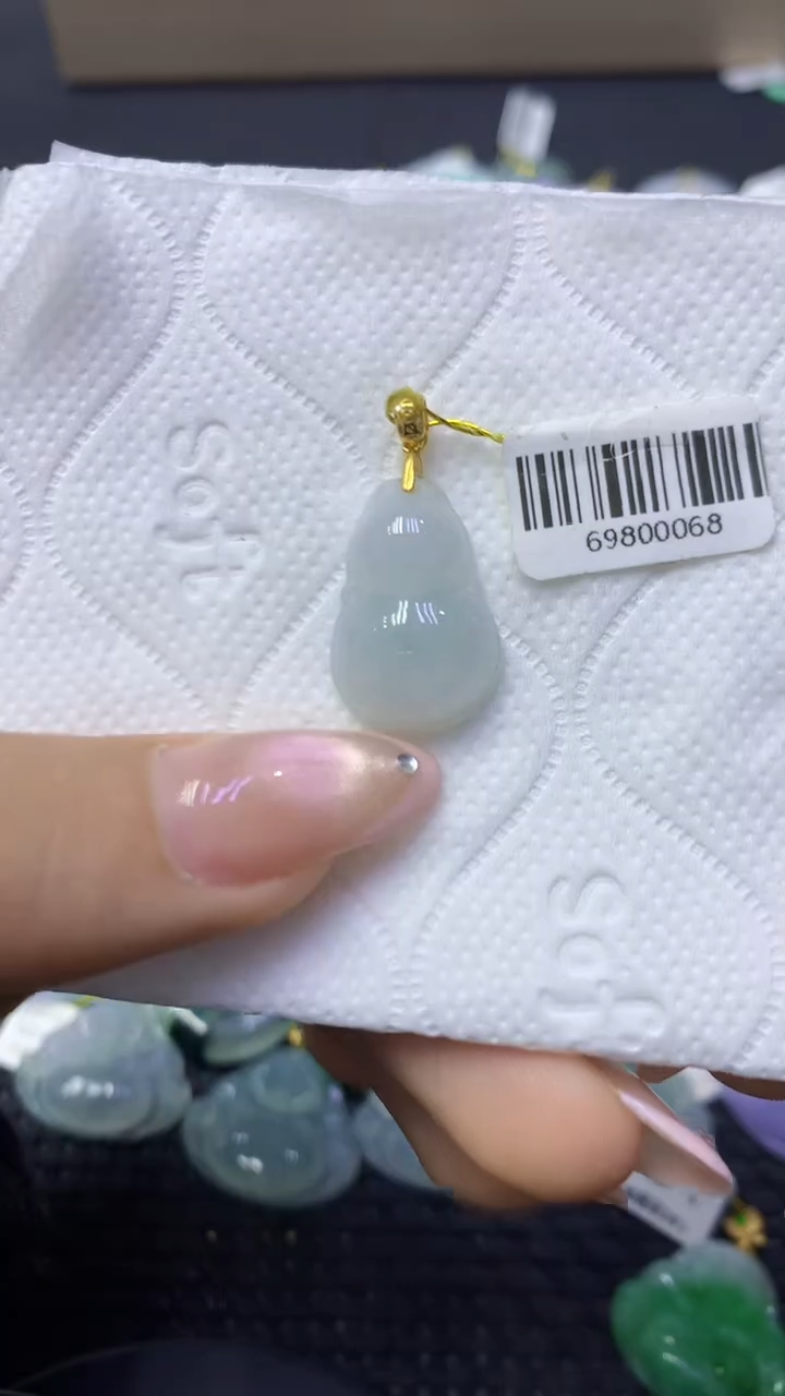 颈饰未镶嵌翡翠天然缅甸翡翠A货