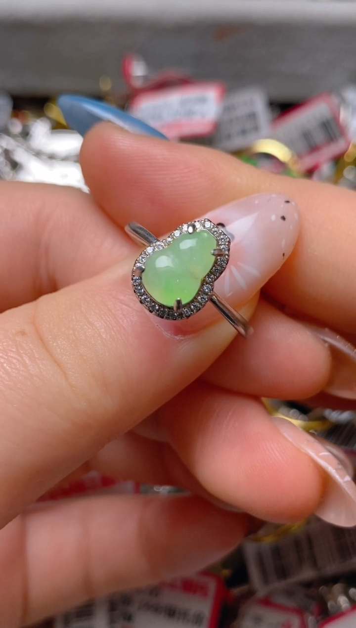 银S925镶嵌戒指翡翠百内无证书