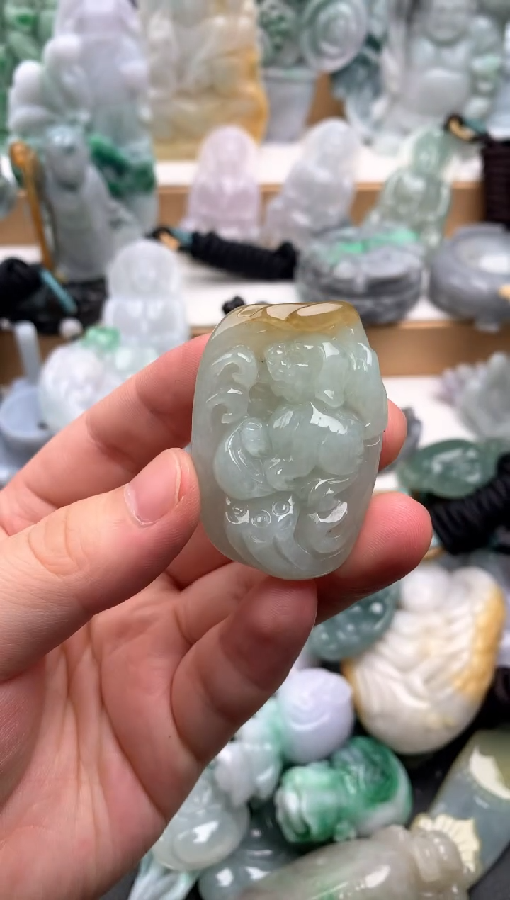 吊坠(不含链)未镶嵌翡翠1