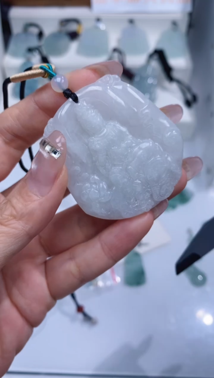 颈饰未镶嵌翡翠吊坠