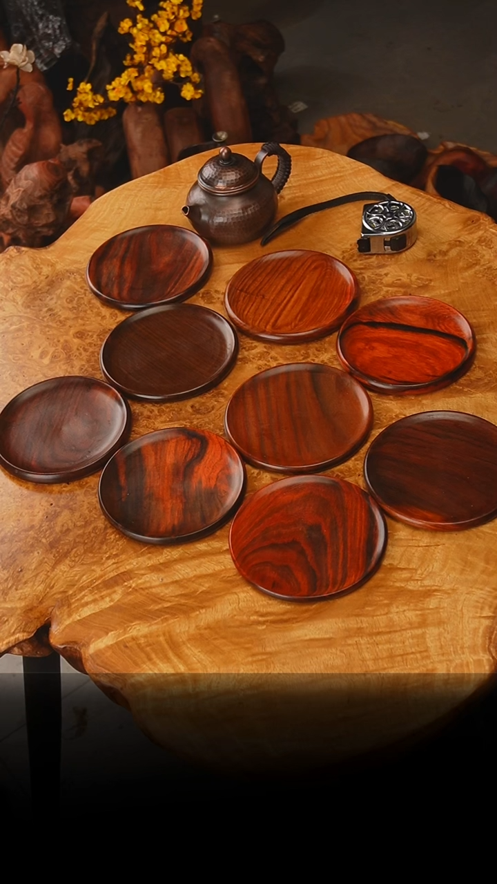  老叶木作木制品大红酸枝盘子一个