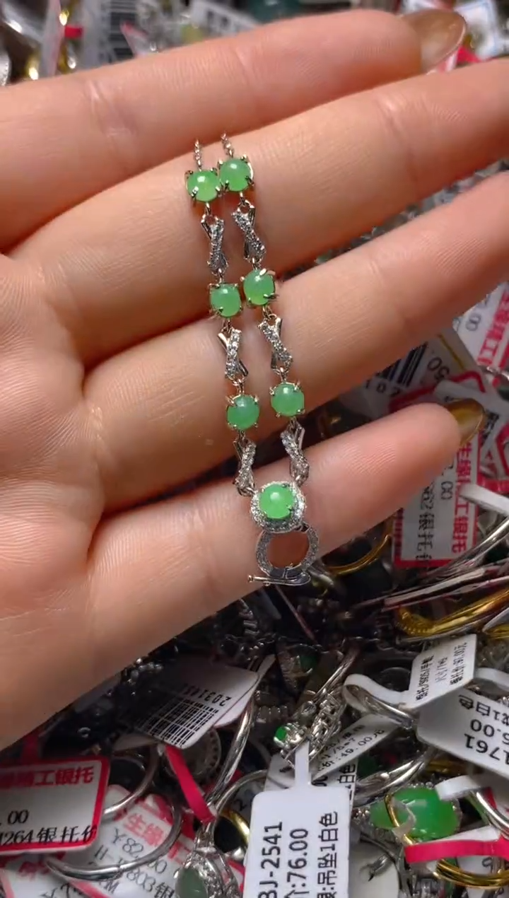 银S925镶嵌戒指翡翠百内无证书