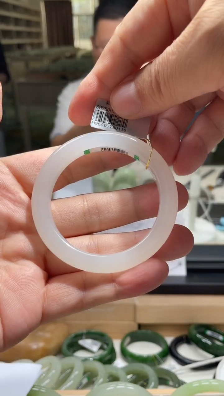 未镶嵌手镯和田玉53-54圈口 0118