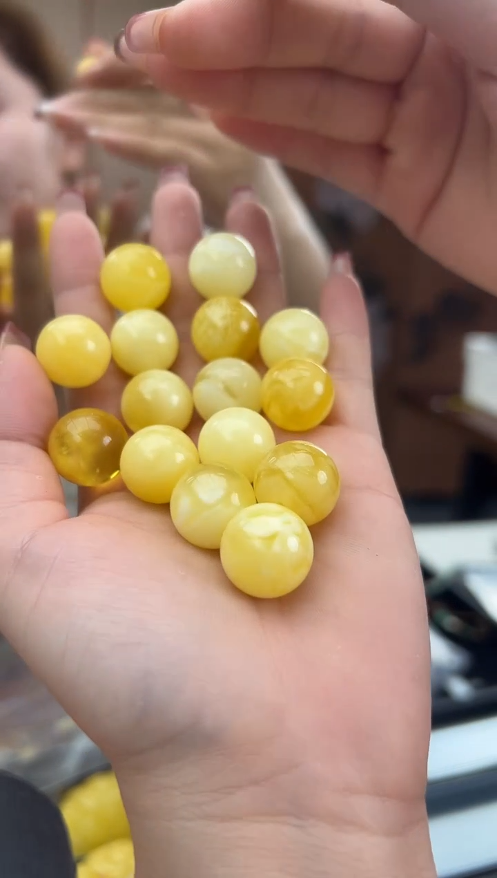 【闪购商品】琥珀裸石未镶嵌蜜蜡单珠多样性发一颗16+