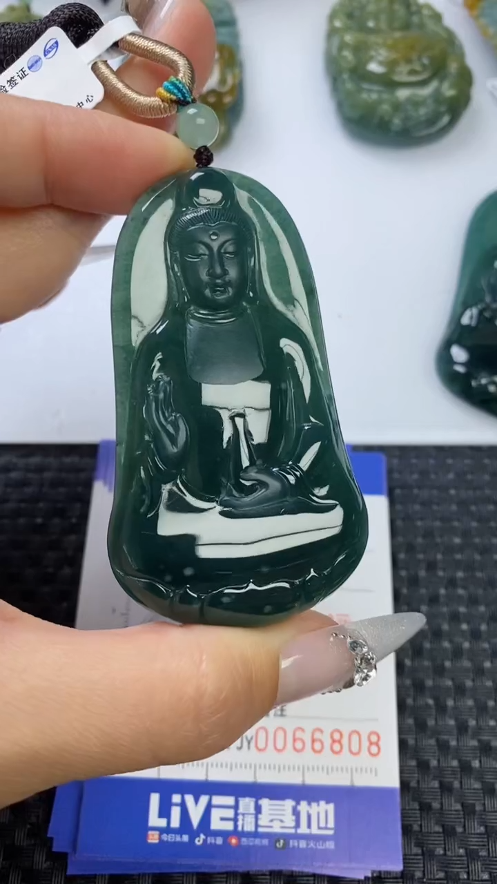 【闪购商品】翡翠颈饰未镶嵌1111111111111111