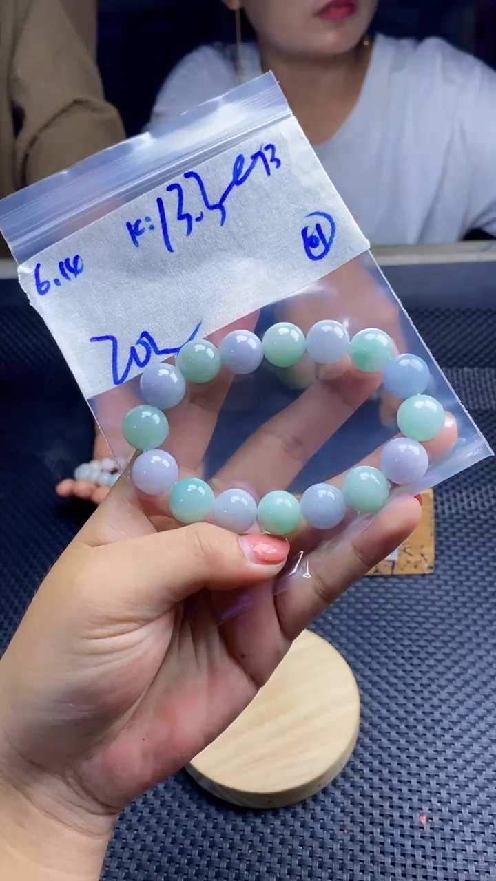 定制翡翠未镶嵌天然缅甸A货翡翠，多样性发货只发其一