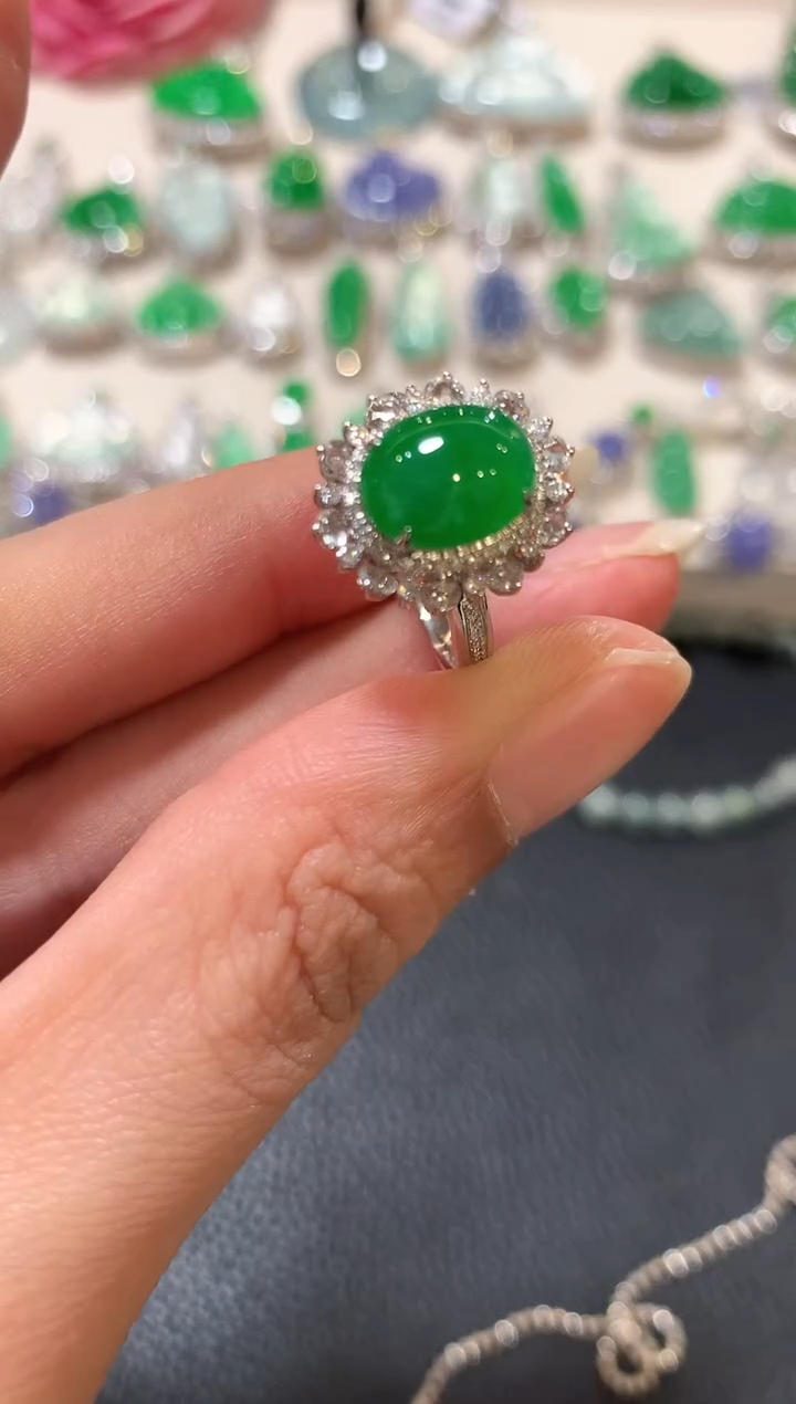 18K金镶嵌戒指翡翠z154  