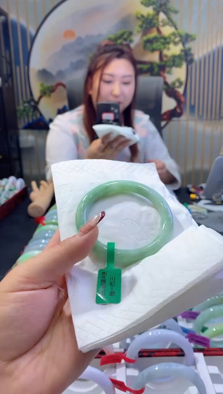 【闪购商品】翡翠手镯未镶嵌00009620