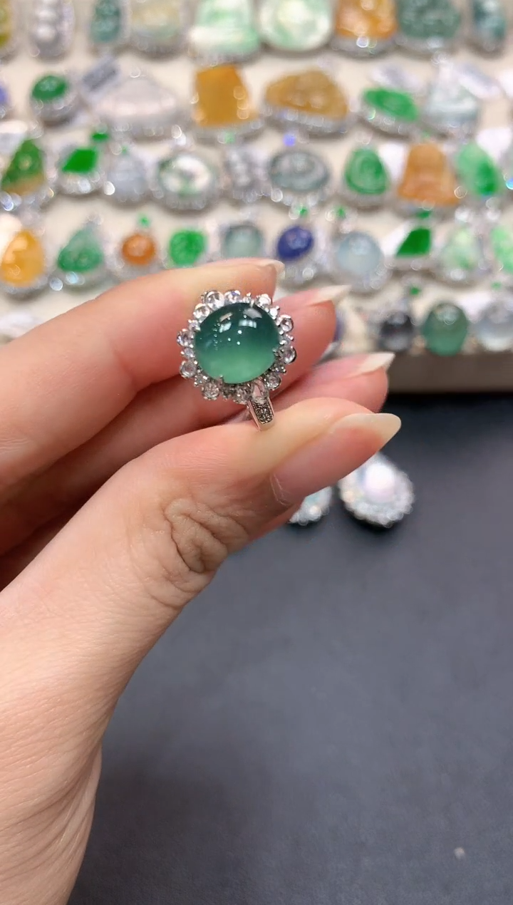 【闪购商品】翡翠戒指18K金镶嵌m12    