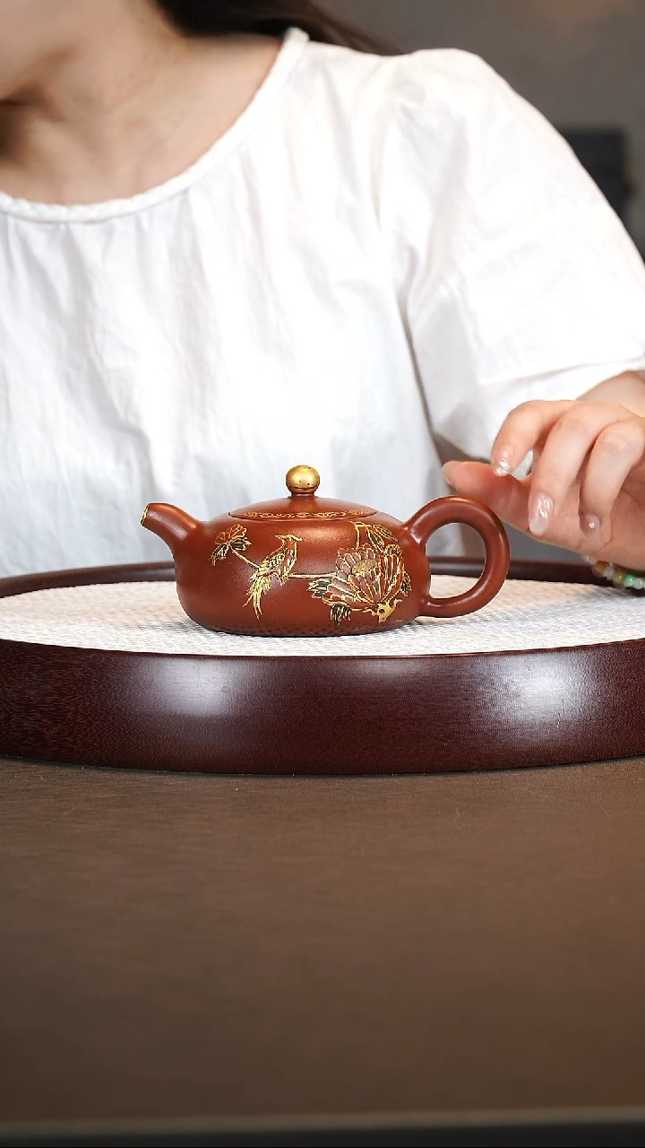 茶壶紫砂徐秀文/汉棠红泥/半月/240cc