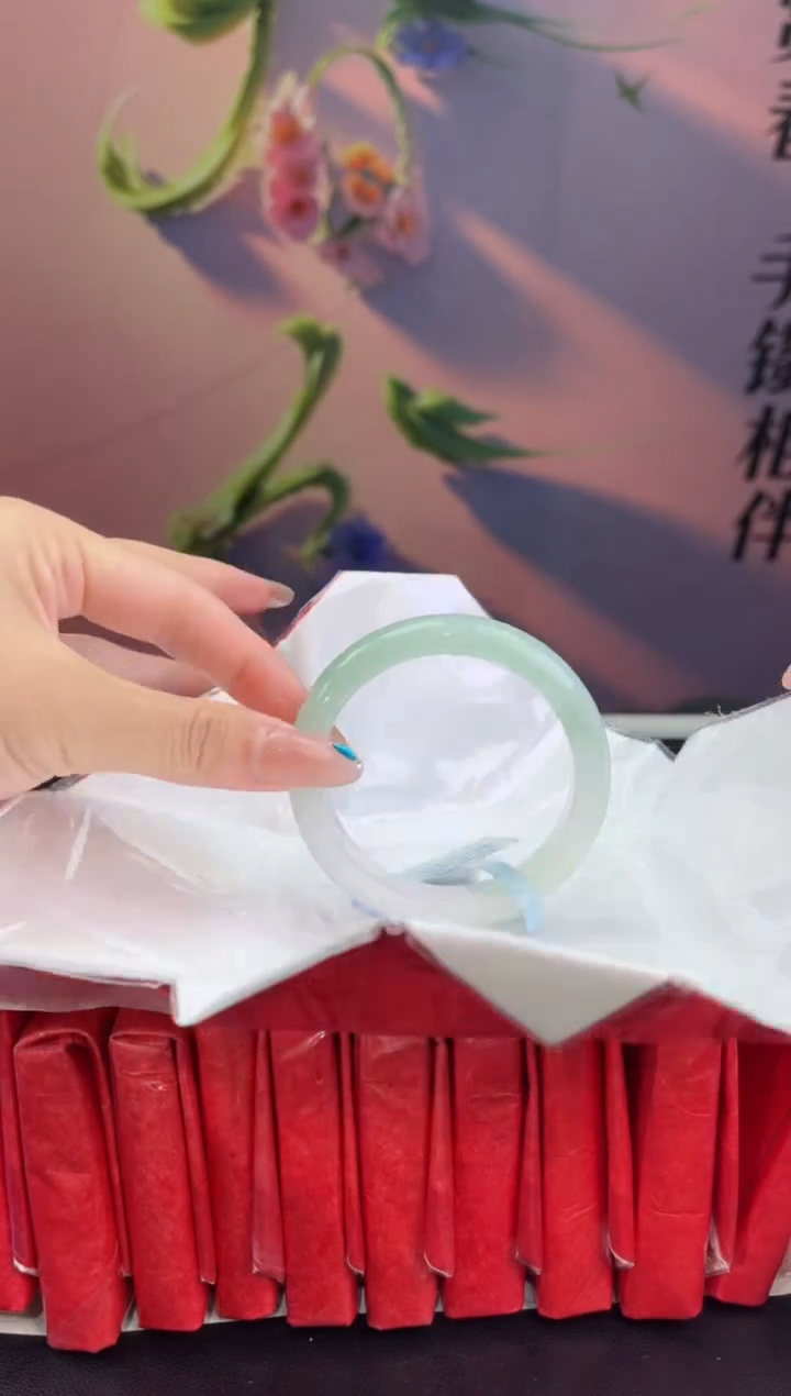 翡翠未镶嵌手镯翡翠手镯