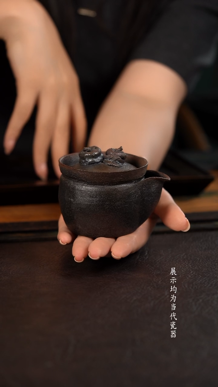 160c伟壶柴烧手抓壶 大柿子