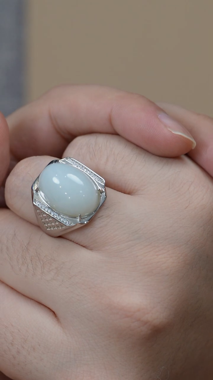 未镶嵌和田玉挂件LUCE-01