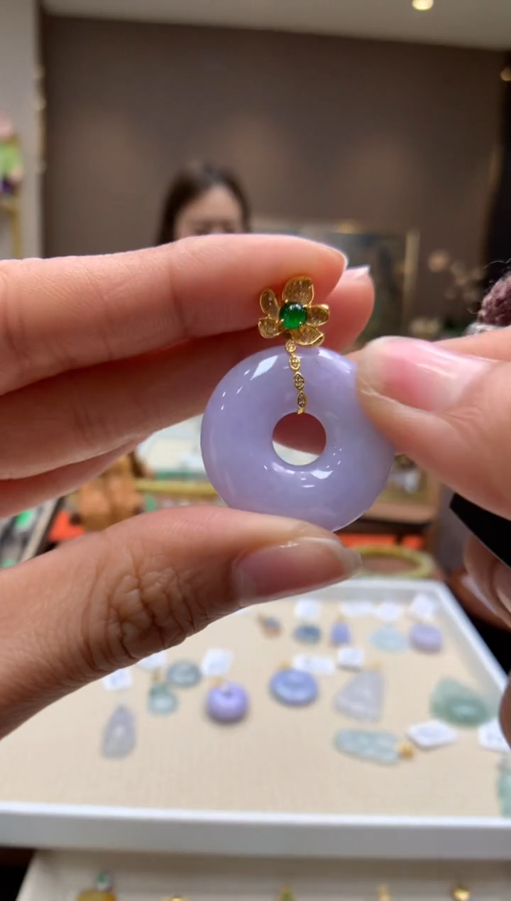 【闪购商品】翡翠颈饰18K金镶嵌甜甜圈