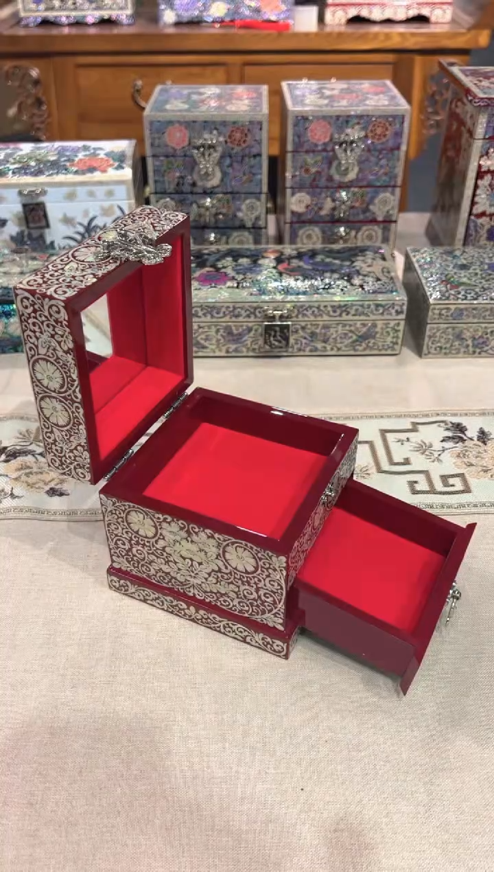 【闪购商品】红底龙凤弘贝雅螺钿漆器文化馆