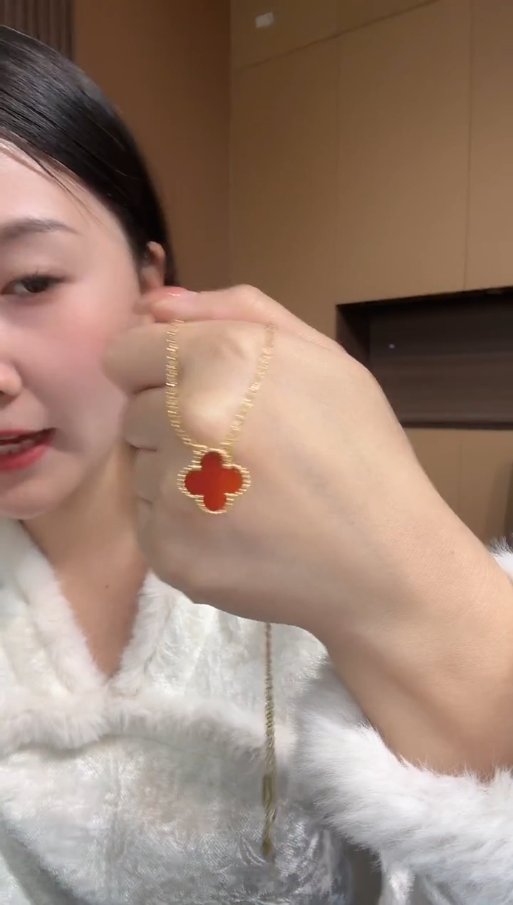 【闪购商品】玛瑙/玉髓套链18K金镶嵌红色k黄，四叶草套链GHJ