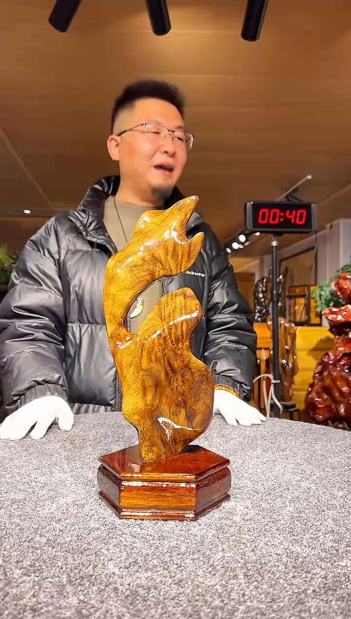 金丝楠木雕款万**意金丝楠木摆件