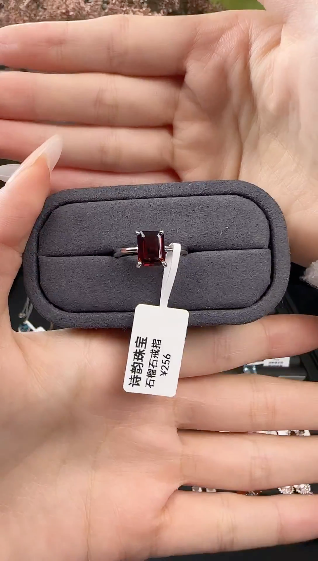 银S925镶嵌戒指石榴石石榴石戒指