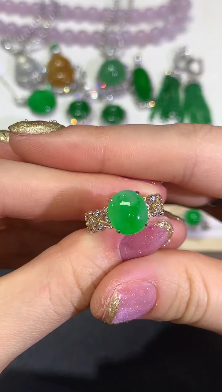 【闪购商品】翡翠颈饰18K金镶嵌团购6